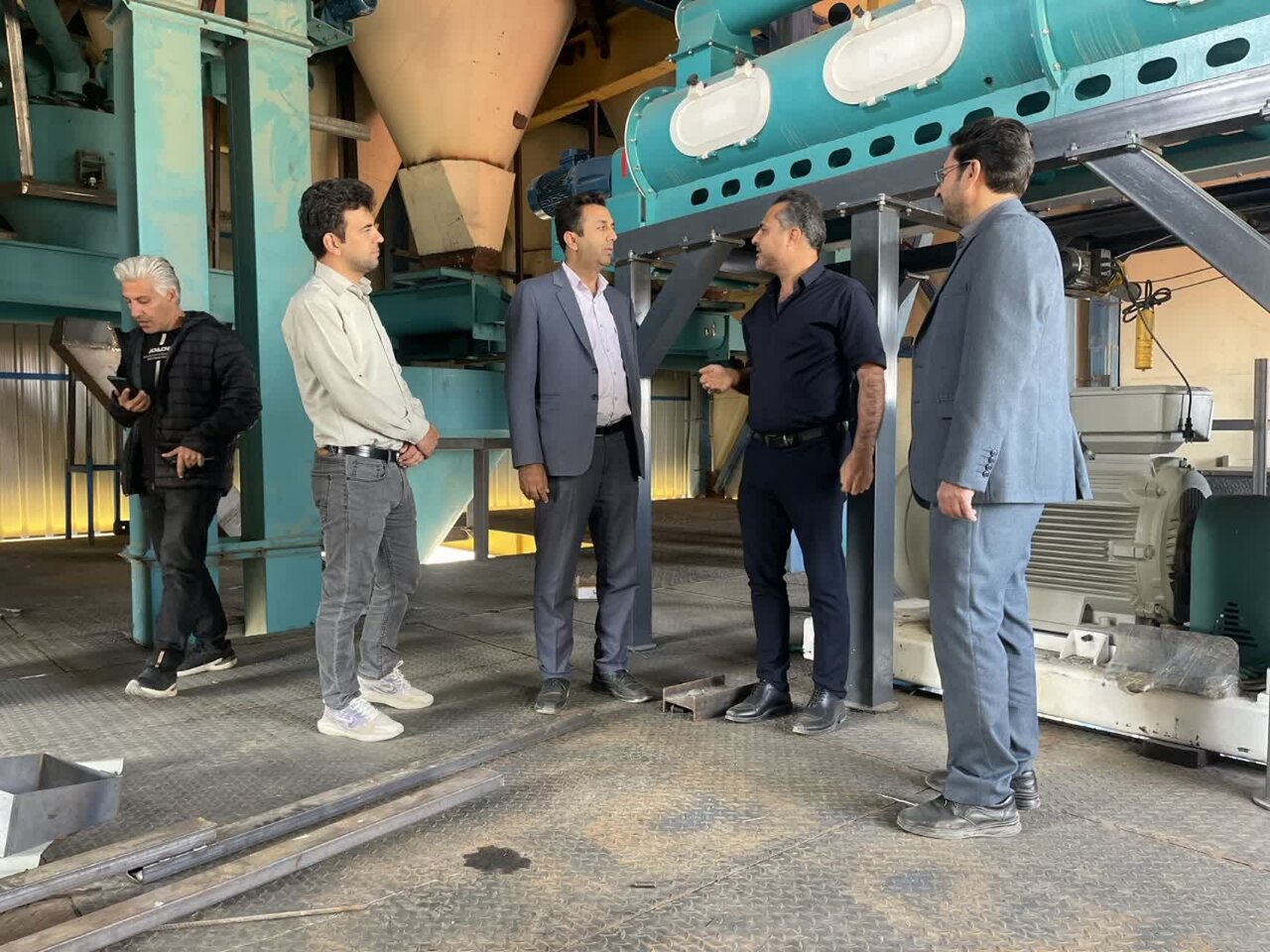 احداث کارخانه خوراک دام و طیور در میامی با ۹۰ درصد پیشرفت فیزیکی احداث کارخانه خوراک دام و طیور در میامی با ۹۰ درصد پیشرفت فیزیکی