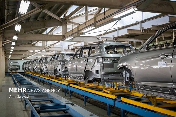 تولید و فروش خودرو در شهریور افزایش یافت