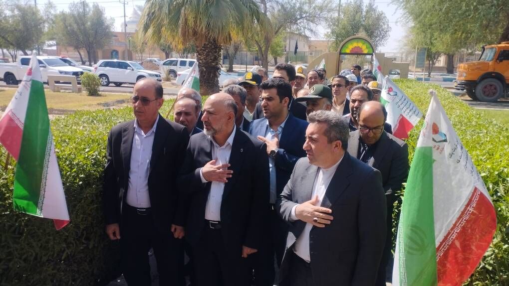 مشکلات پتروشیمی دهلران در سفر رئیس دستگاه قضا به ایلام پیگیری میشود مشکلات پتروشیمی دهلران در سفر رئیس دستگاه قضا به ایلام پیگیری میشود