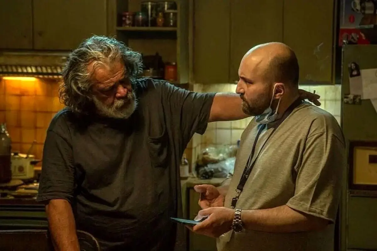 بمب پیر پسر در اکران انلاین ترکید