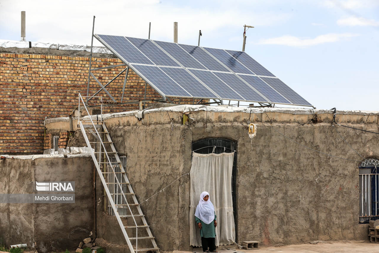 تولید برق سبز در بام خانه‌ها