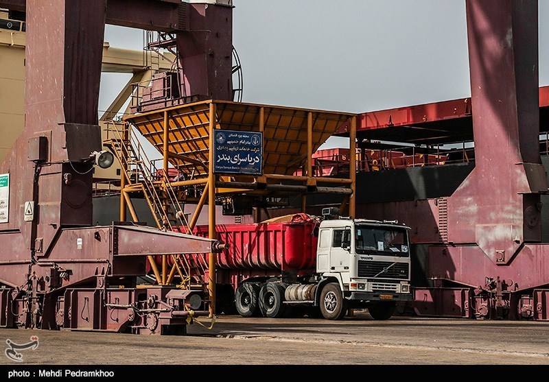 حمل بیش از یک میلیون تن نهاده دامی وارداتی به سراسر کشور – تسنیم