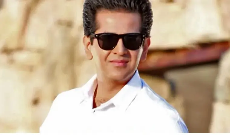 خواننده پاپ: عاشق خانم مجری تلویزیون شدم!/ ویدئو