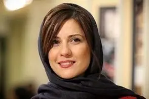 سارا بهرامی با یک استایل شیک و تازه دلبری کرد/ویدیو سارا بهرامی با یک استایل شیک و تازه دلبری کرد/ویدیو