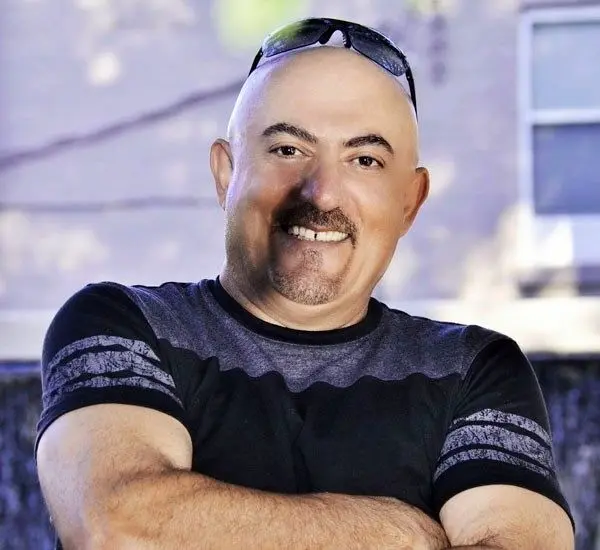 «سندی در برنامه «باضیا»؛ روایت طنزآمیز ترک سیگار» +فیلم «سندی در برنامه «باضیا»؛ روایت طنزآمیز ترک سیگار» +فیلم