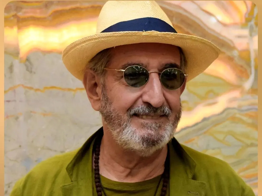 مروری بر آثار فرهاد آئیش + فیلم