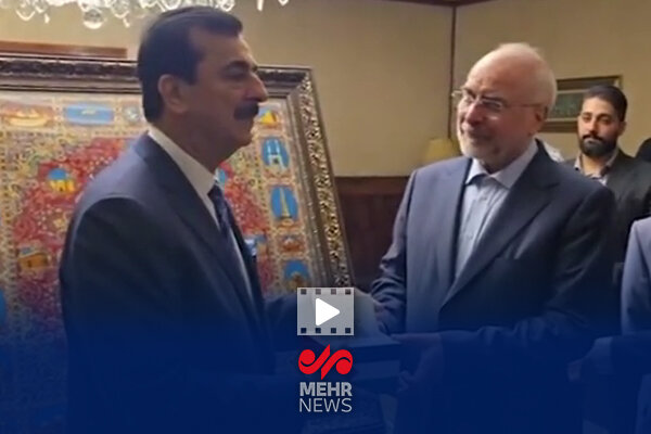 هدیه خاص قالیباف به کفیل ریاست جمهوری پاکستان هدیه خاص قالیباف به کفیل ریاست جمهوری پاکستان