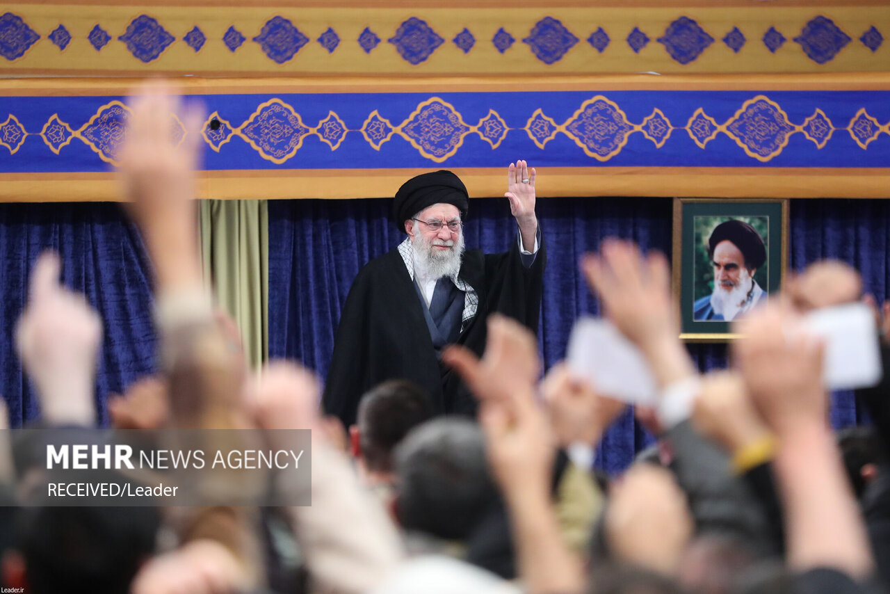 دیدار خانواده‌های شهیدان جنگ ۱۲ روزه با رهبر معظم انقلاب اسلامی