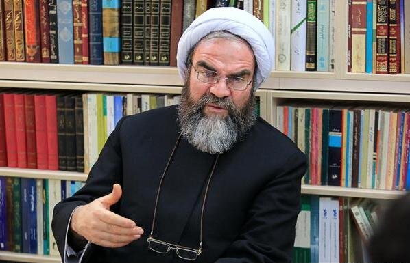 انتقاد استاد حوزه از صداوسیما: «ملی» نیستید، «میلی» و در انحصار جبهه پایداری هستید/ پزشکیان تاکنون با صداوسیما مماشات کرده است انتقاد استاد حوزه از صداوسیما: «ملی» نیستید، «میلی» و در انحصار جبهه پایداری هستید/ پزشکیان تاکنون با صداوسیما مماشات کرده است