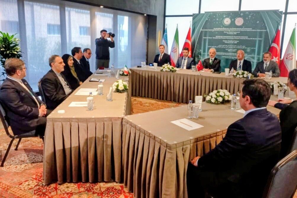 اهتمام ایران، ترکیه و ازبکستان بر تقویت کریدور شرقی-غربی و رفع موانع ترانزیت 