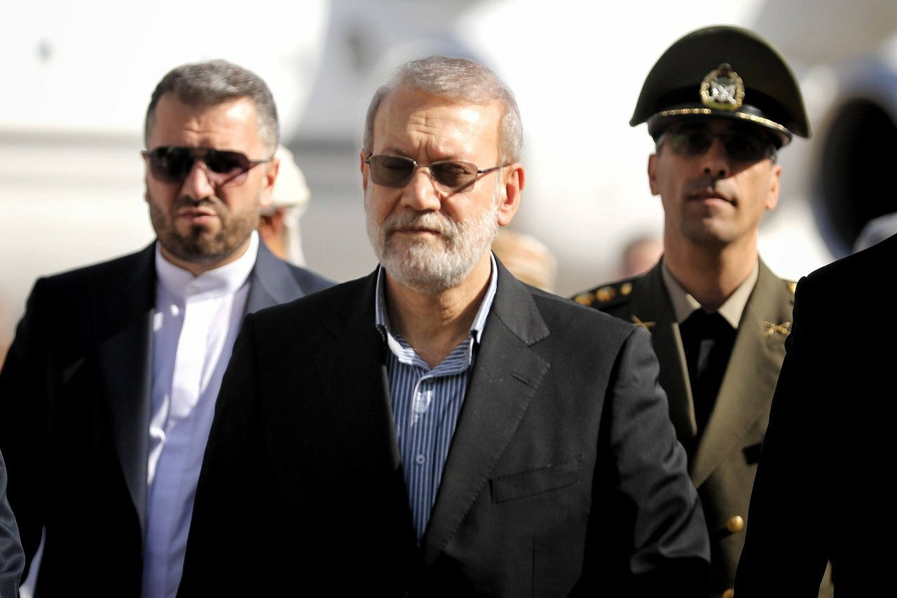 تحرک تازه دیپلماتیک؛ لاریجانی عازم مسقط می‌شود