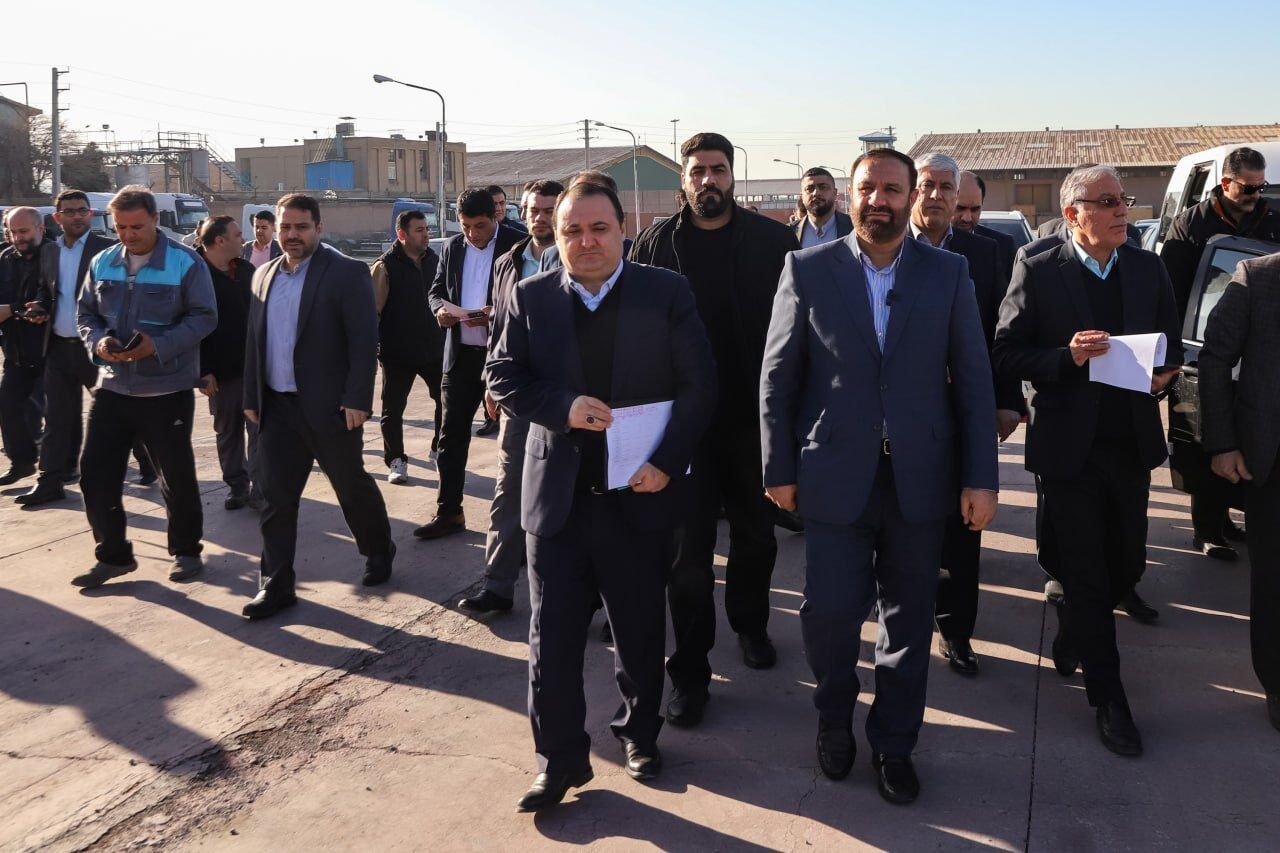 تعیین تکلیف ۱۵ همت کالا در اموال تملیکی/ترخیص بیش از ۱۷ هزار وسیله نقلیه از گمرکات تهران