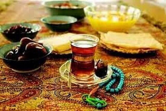 توصیه‌های تغذیه‌ای برای ماه رمضان/ چگونه دچار کم‌آبی و اضافه‌وزن نشویم؟