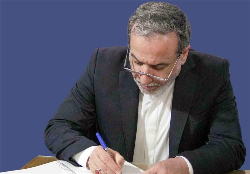 شجاعانه از حاکمیتمان دفاع می‌کنیم و با همان شجاعت به میزمذاکره می‌رویم