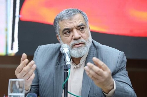 عضو کمیسیون امنیت ملی: توانمندی‌های ماهواره‌ای، قدرت انفجاری و قدرت هدایت‌مان برای دشمنان آشکار شده است/ آمریکا اهداف نابی در نزدیکی ما دارد