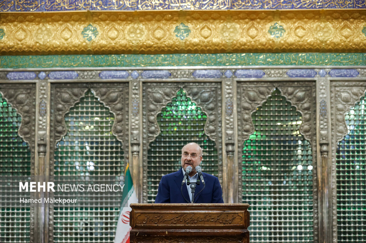 قالیباف:  هم زمانی نیمه شعبان و دهه فجر یادآور مسیر نورانی انتظار است
