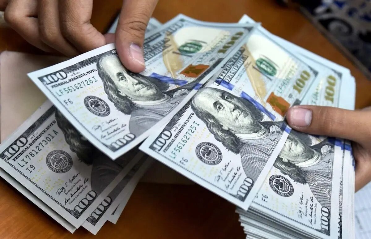 قیمت دلار، یورو و سایر ارزها امروز ۳ اسفند/ دلار به لب مرز رسید