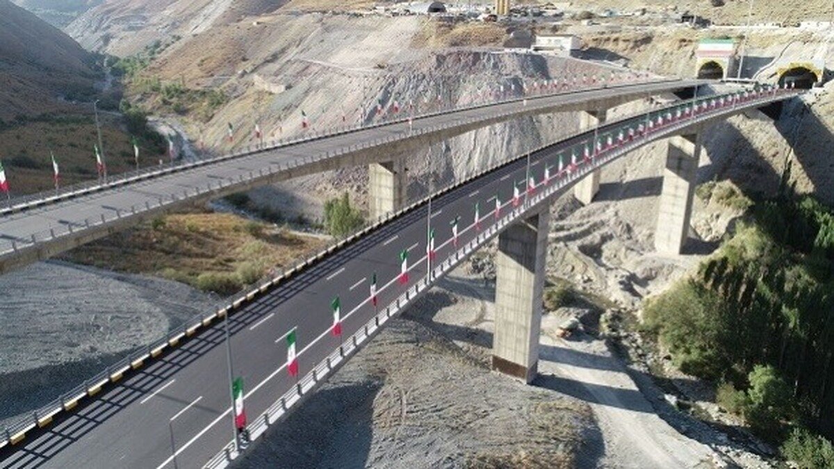 مسافران شمال حتما بخوانند/ آزادراه تهران – شمال تا این تاریخ کامل می‌شود