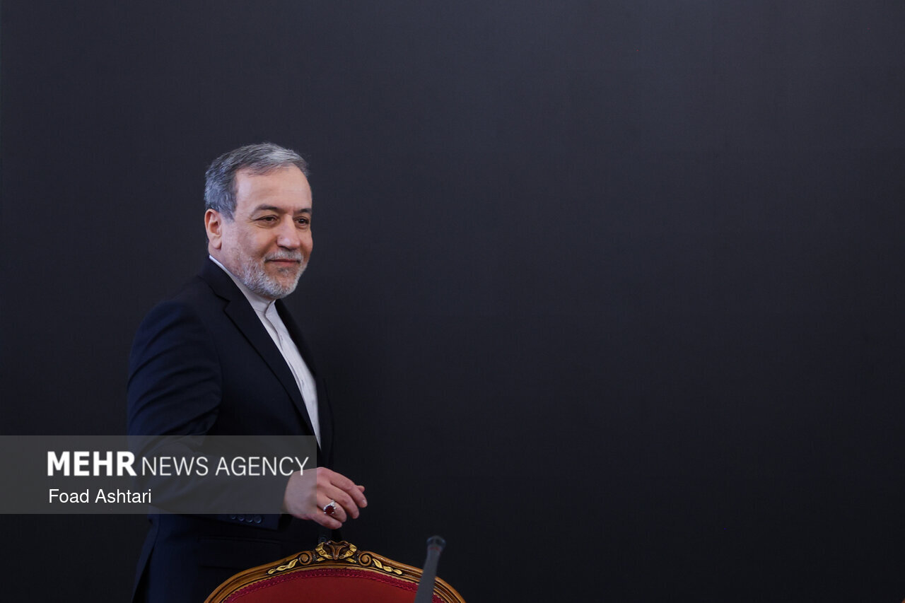 عراقچی ژنو را به مقصد تهران ترک کرد