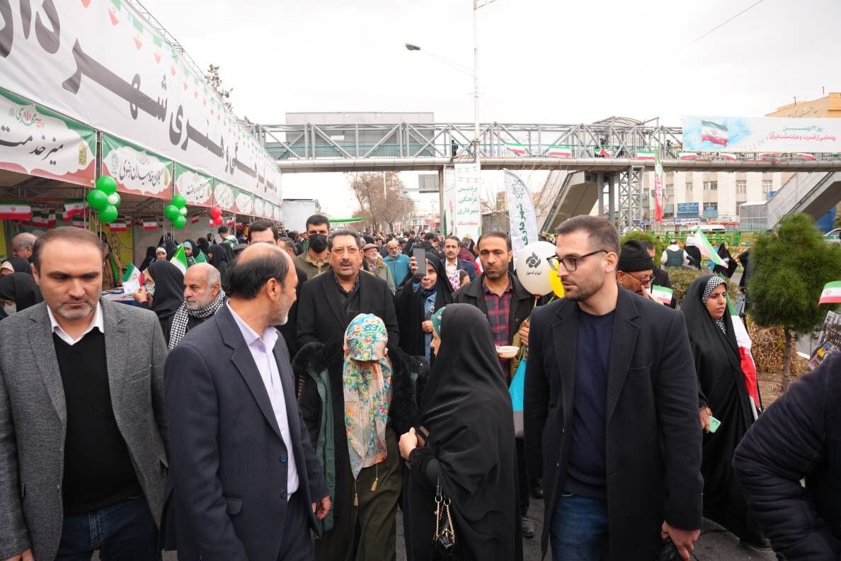 وزیر صمت: حضور زودهنگام مردم در راهپیمایی، نشانه بصیرت ملی است
