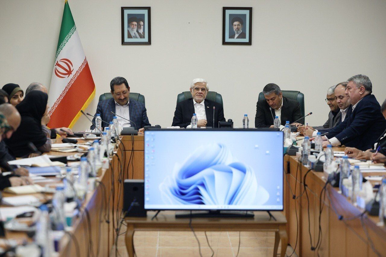 عارف: ریشه‌های گرانی باید دقیق و علمی شناسایی شود/ ضرورت «اقدام جهشی» برای حل مشکل مسکن