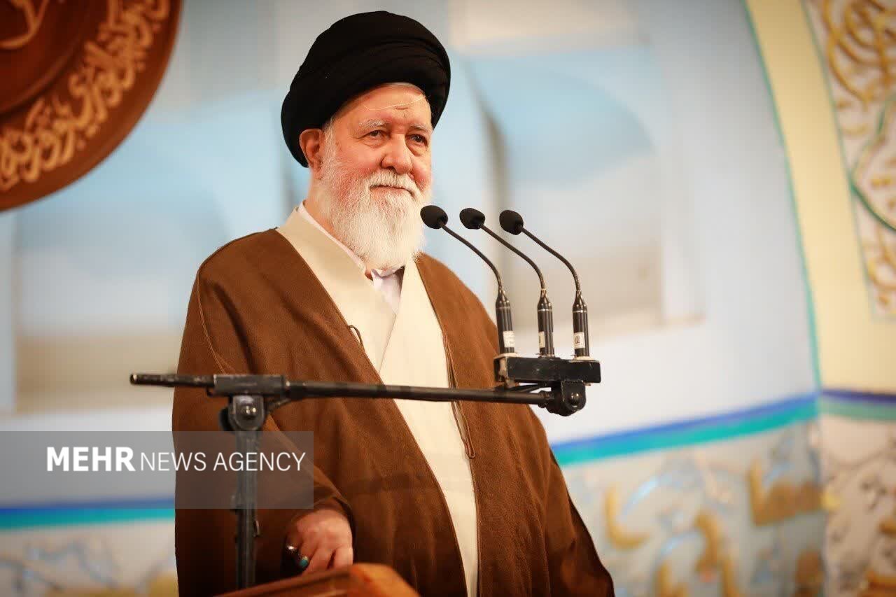 علم الهدی: آمریکا را از معیار ابرقدتی ساقط کردیم/ آمریکا قصد داشت در این جنگ اعراب را وارد منازعه کند و آنها را فدا کند
