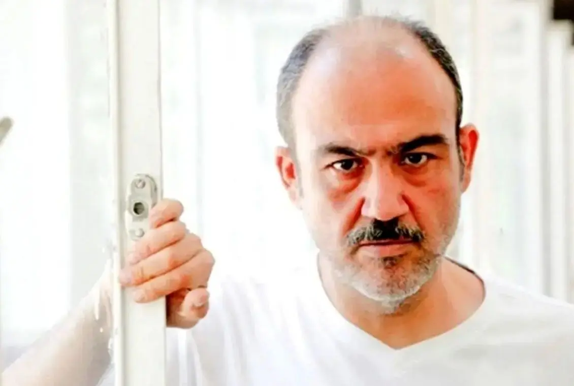 بعد از فوت مادرِ عمو پورنگ، مهران غفوریان از مادرش نوشت؛ یک پیام پر از عشق و دلتنگی!