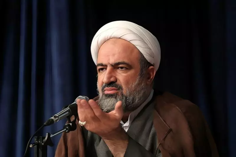 بعد از حمایت رهبری؛ پافشاری رسایی به مقایسه پزشکیان با بنی صدر