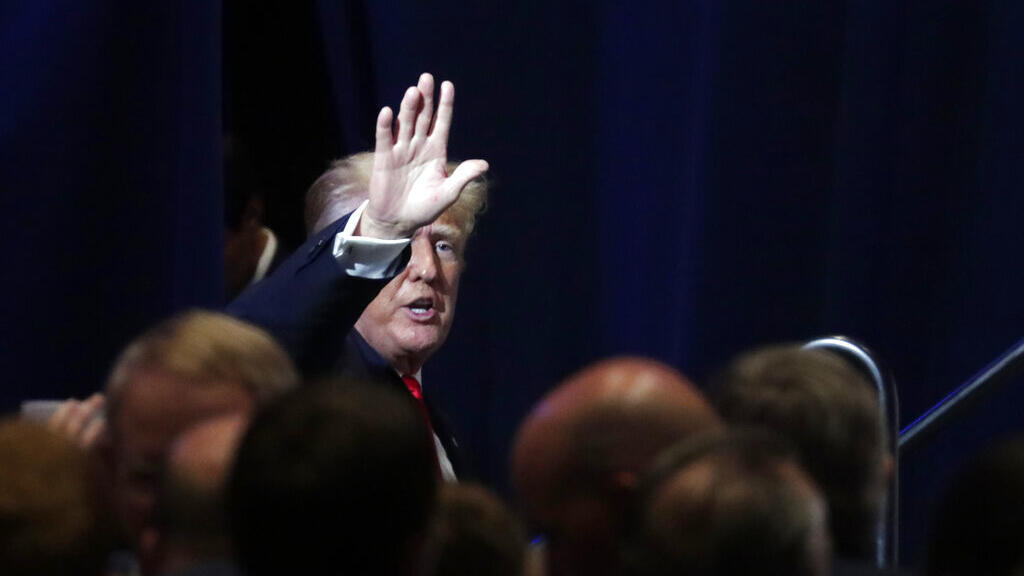 ترامپ از دید رسانه‌ها ناپدید شد؛ موج شایعات درباره وضعیت جسمی او | محافظان و خبرنگاران از سلامت رئیس جمهور خبر دادند