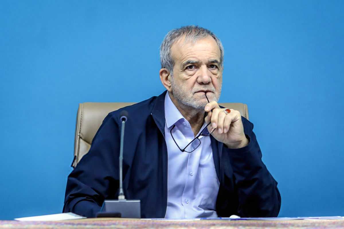 توییت مسعود پزشکیان همزمان با ترک اسلام‌آباد منتشر شد + عکس