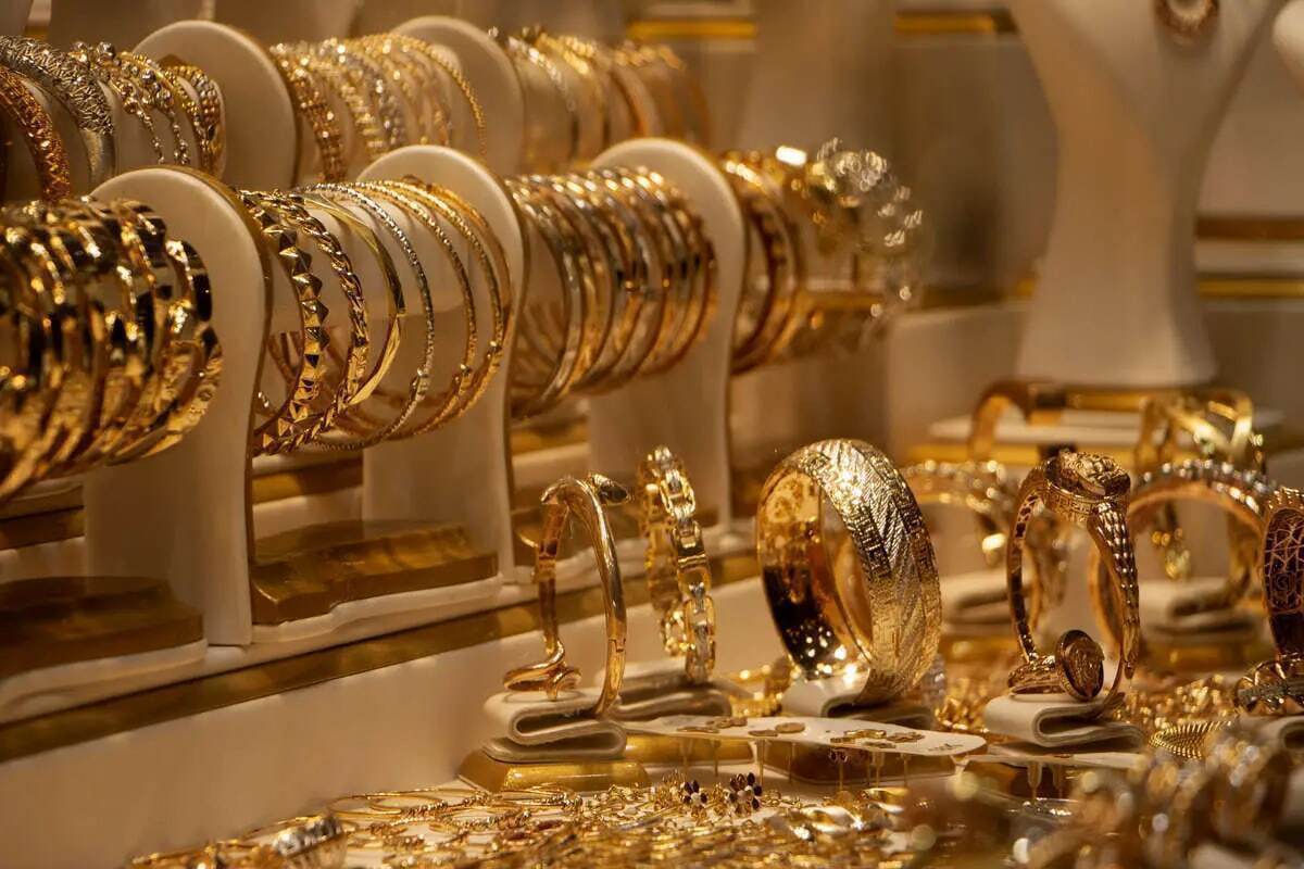 ریزش قیمت طلا و سکه در بازار؛ حباب نیم‌سکه رکورد زد+ جدول