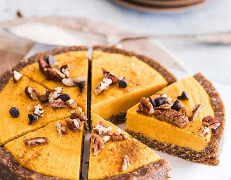 طرز تهیه پای کدو حلوایی ساده و خوشمزه با دارچین و بدون ماست