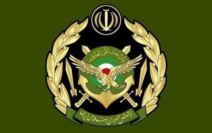 فرمانده کل ارتش: تهدید دشمن را تمام شده تلقی نمی‌کنیم