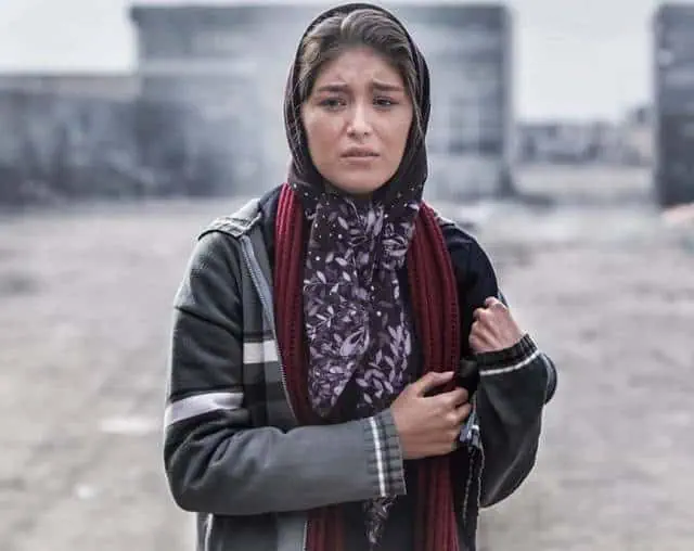 استایل منحصر به فرد همسر آقای بازیگر همه را به شوک فرو برده است ؟/ استایل کلاسیک فرشته حسینی تعجب همه کاربران قرار گرفت + عکس