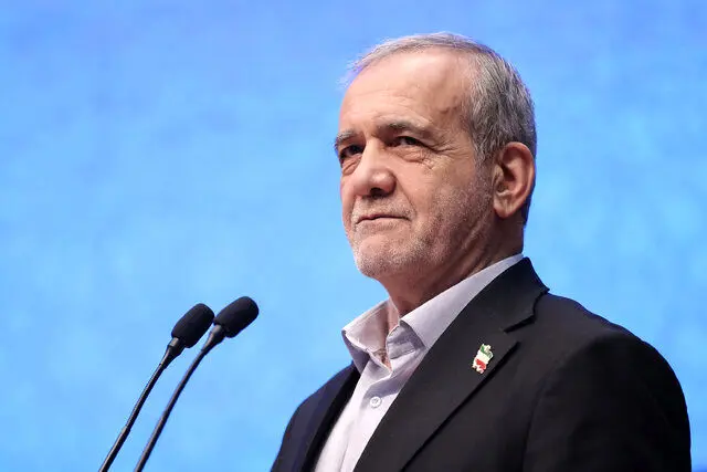 همراهان رئیس جمهور چه کسانی هستند؟  + ساعت سخنرانی