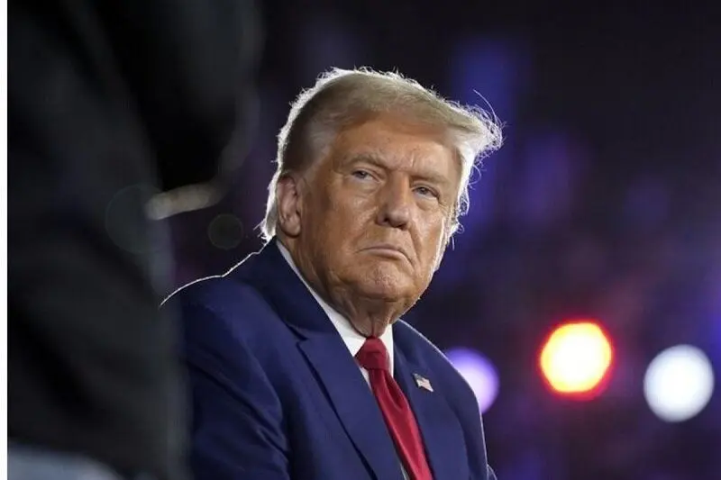 ترامپ دست بردار نیست: خودکار به جای عکس بایدن + فیلم