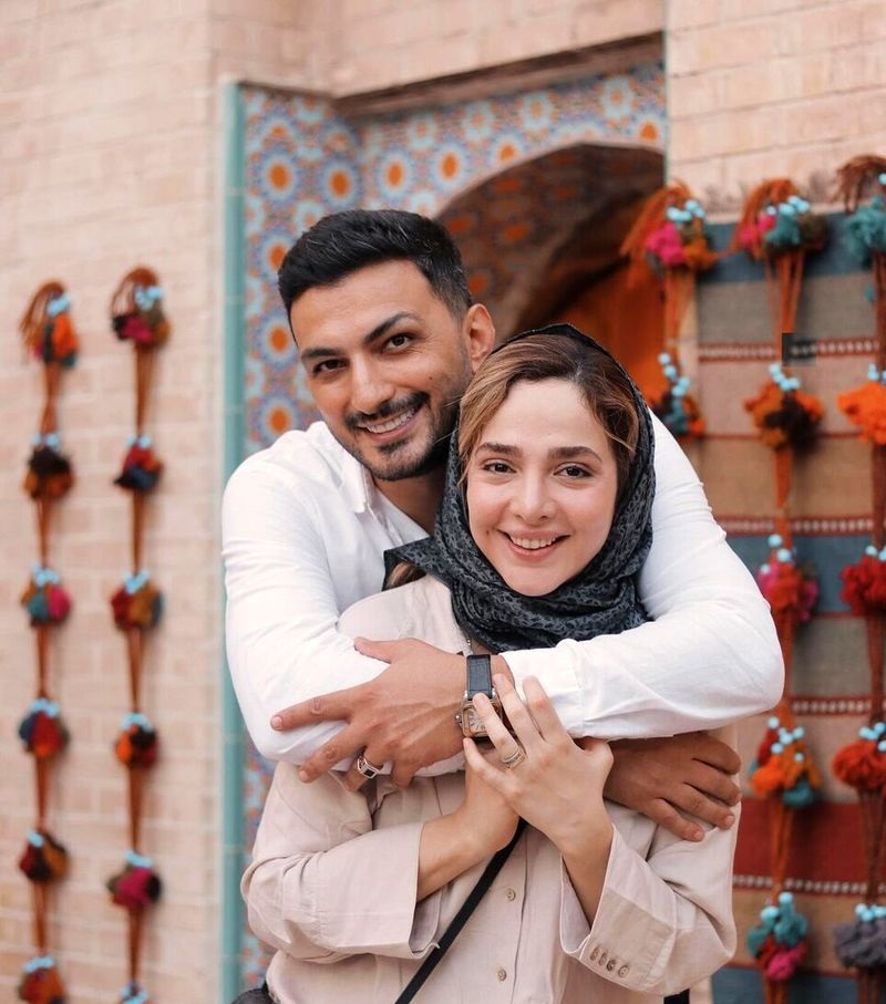 تصویر جدید المیرا دهقانی در کنار همسرش