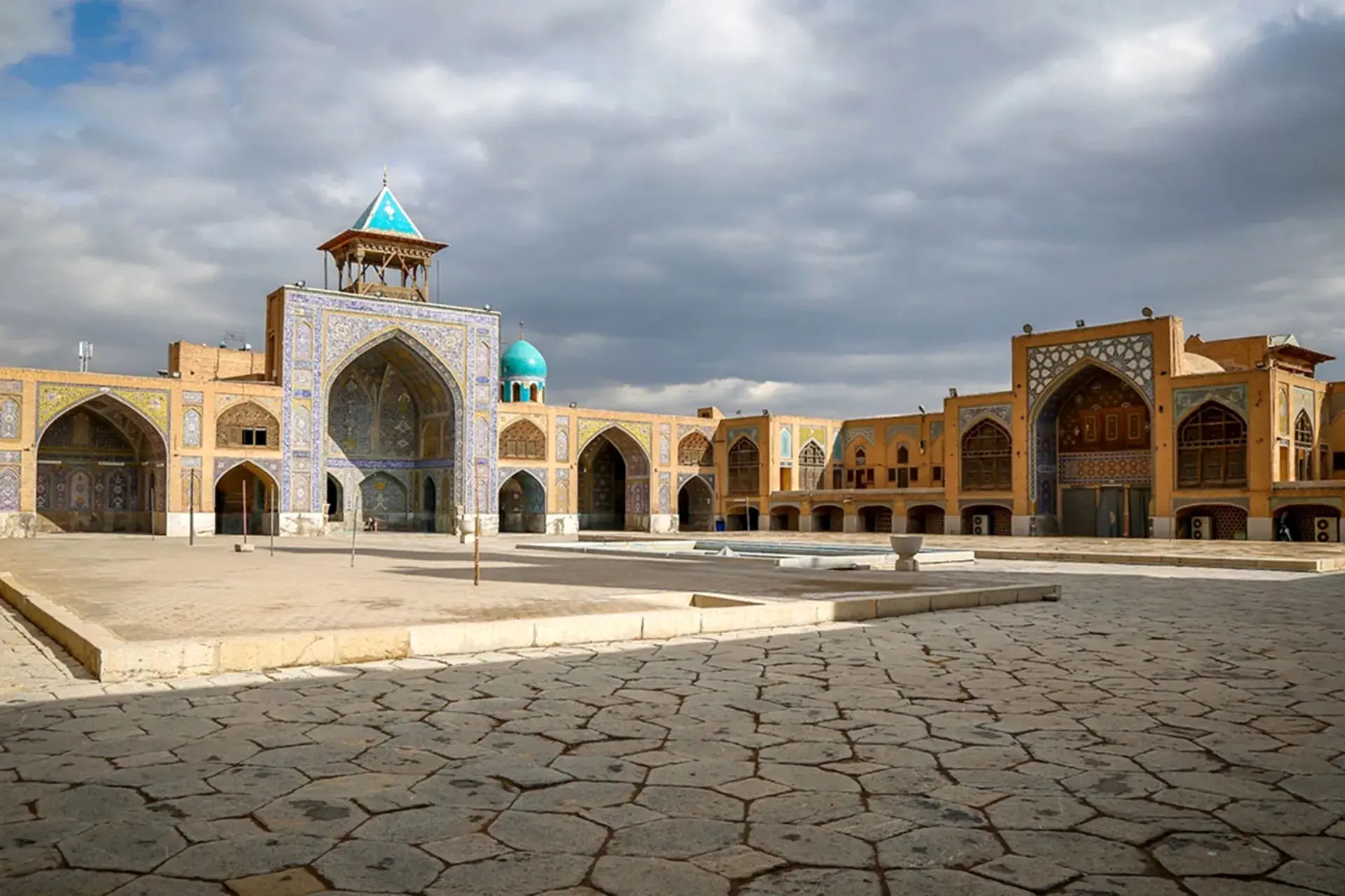 حال مسجد سید اصفهان ناخوش است