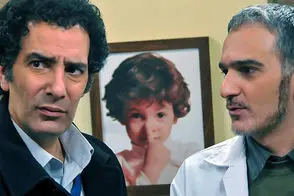 خوش‌وبشِ دکتر افشارِ ساختمان پزشکان و خانم بازیگر جوان