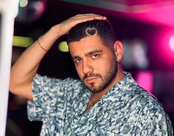 ذوق علی ضیا از آهنگ جدید آمیا سوژه شد+ فیلم ذوق علی ضیا از آهنگ جدید آمیا سوژه شد+ فیلم