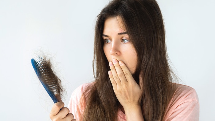 راهکارهای ساده برای کنترل ریزش مو