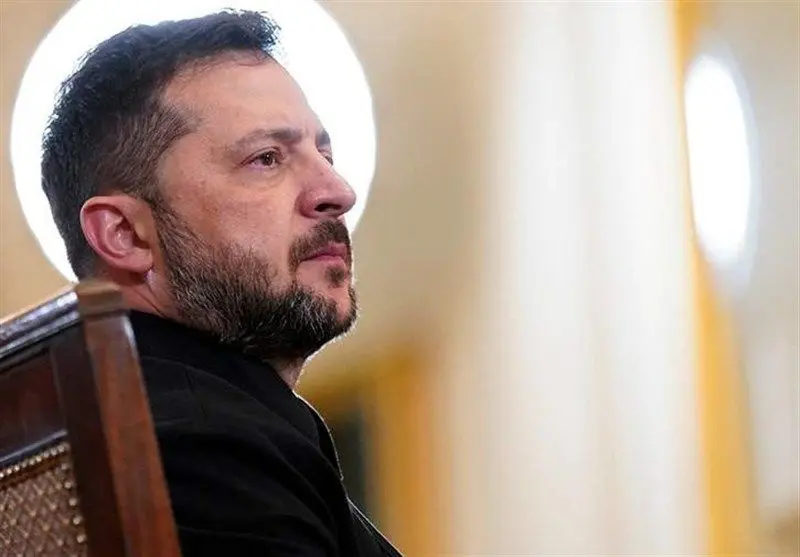 زلنسکی: فعلاً برای دیدار با روسیه به صورت دو یا سه جانبه آمادگی ندارم زلنسکی: فعلاً برای دیدار با روسیه به صورت دو یا سه جانبه آمادگی ندارم