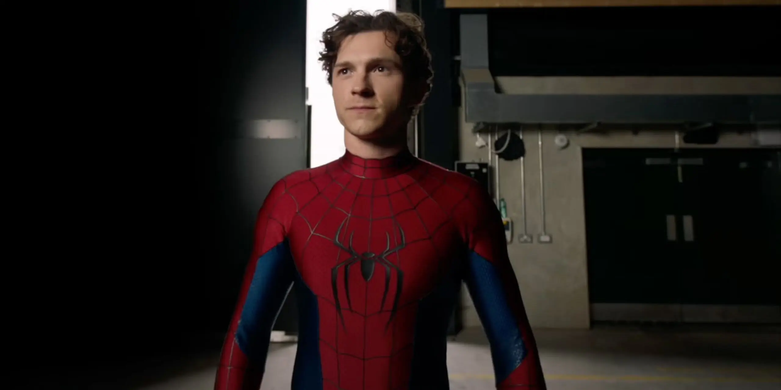 «زندگی‌ام را پس گرفتم»؛ روایت تام هالند از بهبودی پس از آسیب بدل‌کاری