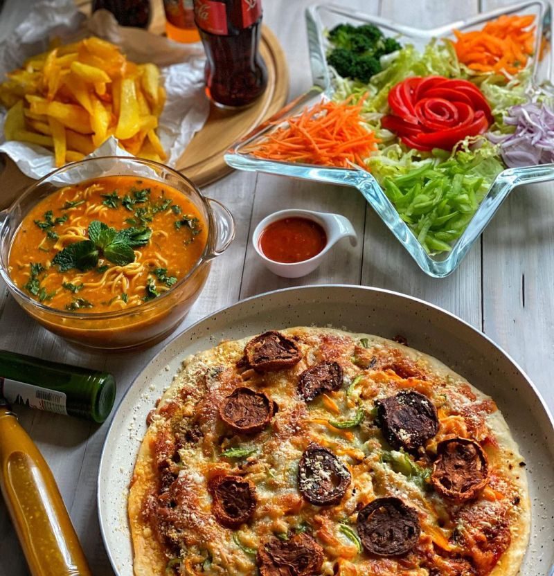 طرز تهیه پیتزا فوری خانگی با خمیر مایه فوری با فر و بدون فر