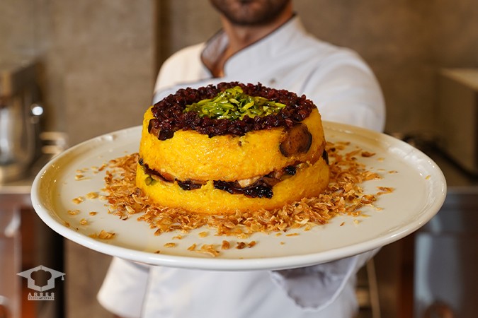 طرز درست کردن ته‌چین مرغ و بادمجان در سه سوت + فیلم