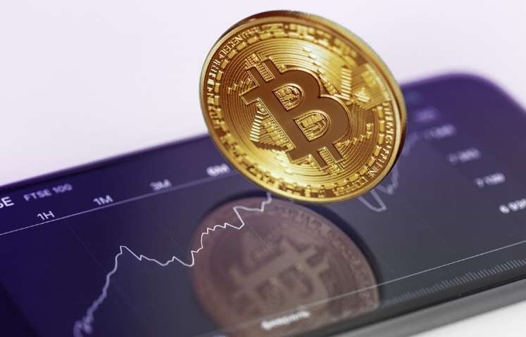 قیمت بیت کوین و ارز‌های دیجیتال امروز یکشنبه ۶ مهر ۱۴۰۴ + جدول