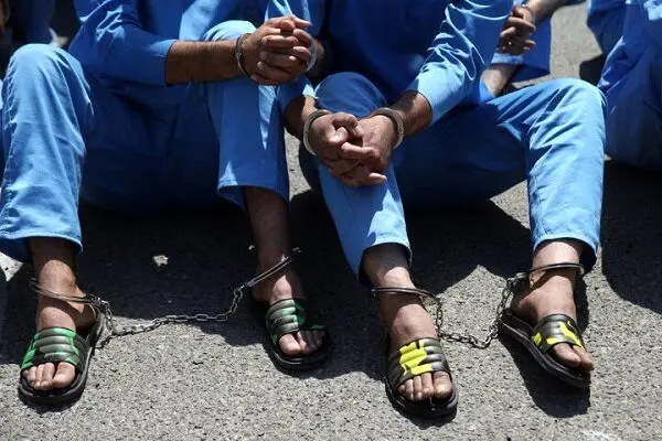 محاکمه سه مرد افغان متهم به قتل زن قاچاقچی انسان در تهران محاکمه سه مرد افغان متهم به قتل زن قاچاقچی انسان در تهران