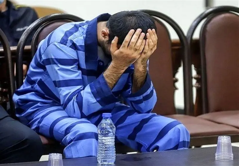 مرد جوانی مادر خود را با ۸ ضربه چاقو کشت؛ پرونده به دادگاه رفت مرد جوانی مادر خود را با ۸ ضربه چاقو کشت؛ پرونده به دادگاه رفت