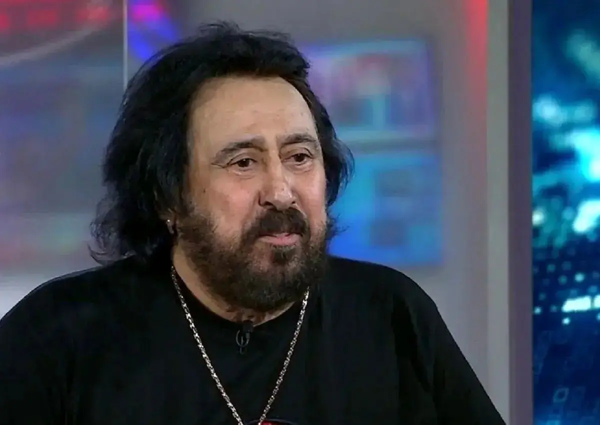 پیشنهاد ۵۰۰ هزار دلاری صدا و سیما به شهرام شب پره واقعی بود؟ پیشنهاد ۵۰۰ هزار دلاری صدا و سیما به شهرام شب پره واقعی بود؟