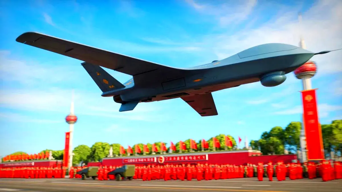 چین از پهپاد رزمی هم‌سطح جنگنده J-10 رونمایی کرد؛ نمایش قدرت در آسمان